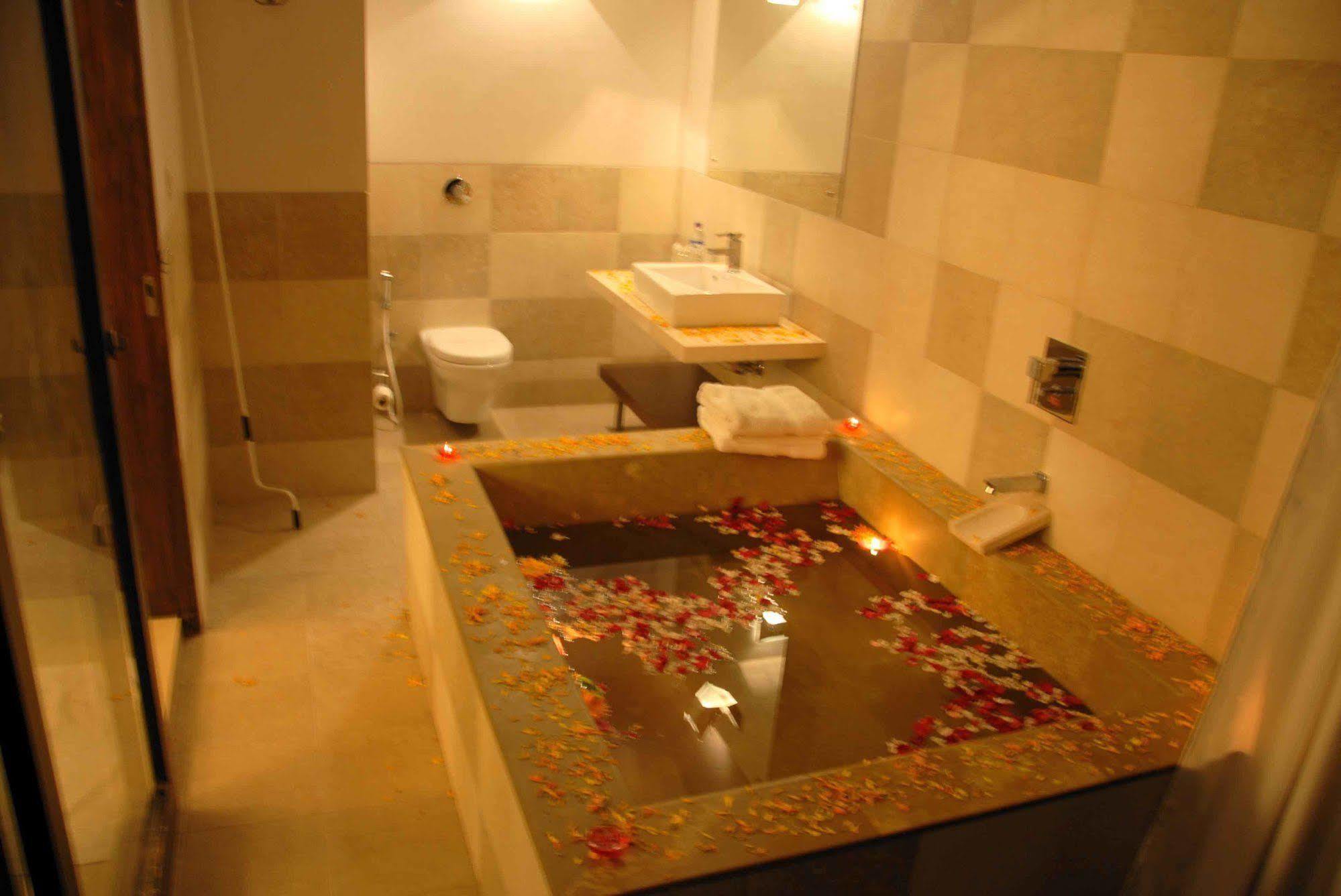 Silver Sands Beach Resort 다만 외부 사진