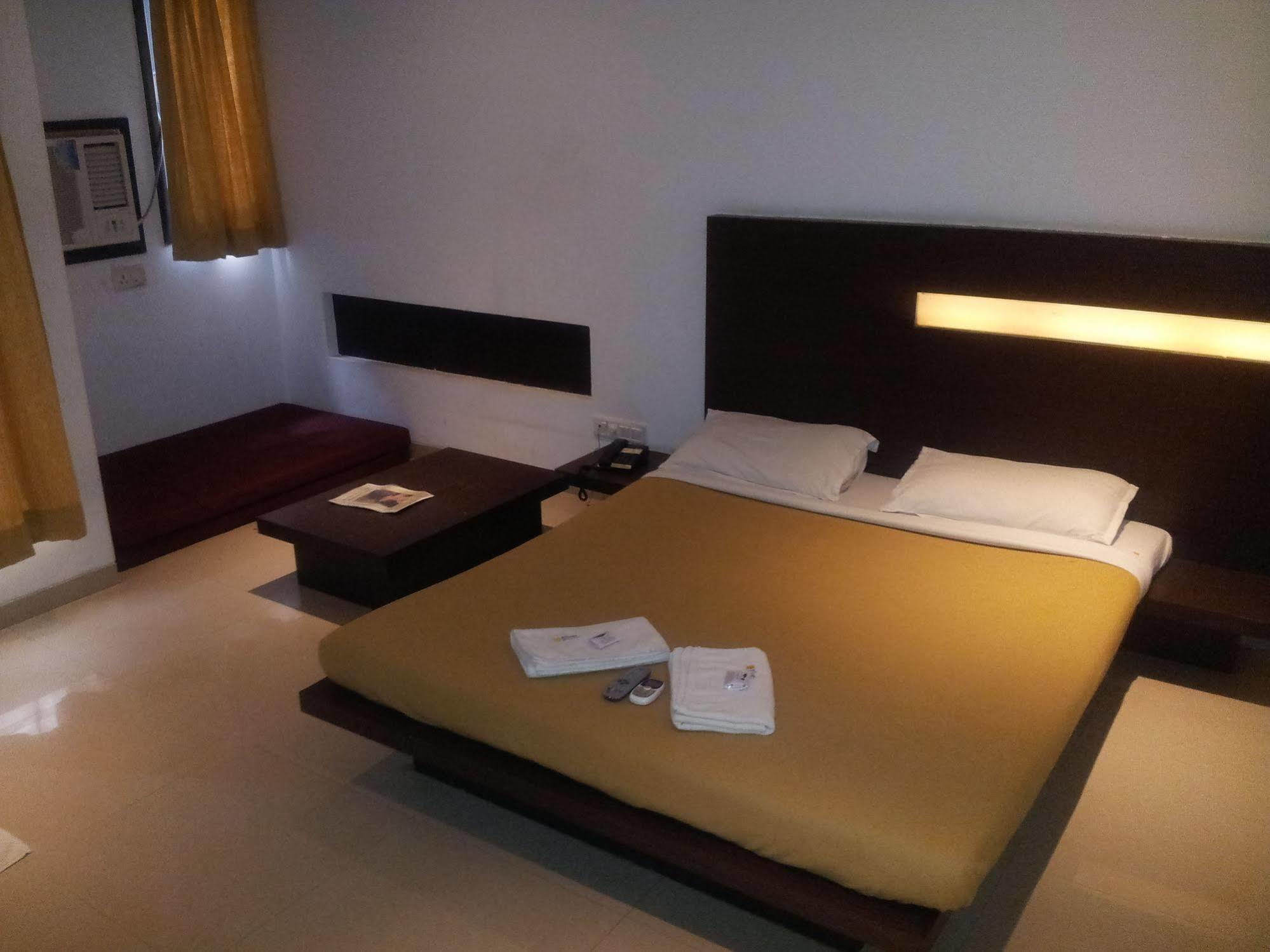Silver Sands Beach Resort 다만 외부 사진