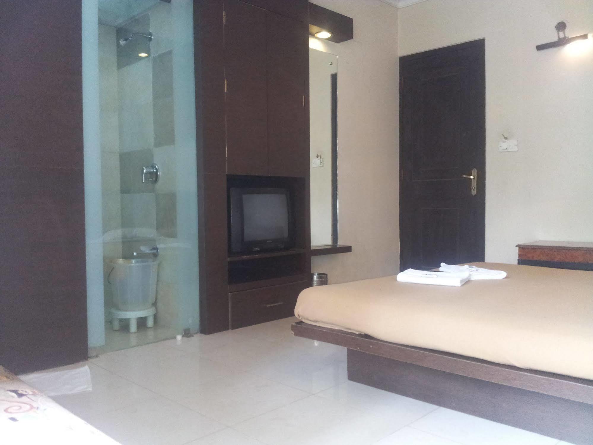 Silver Sands Beach Resort 다만 외부 사진